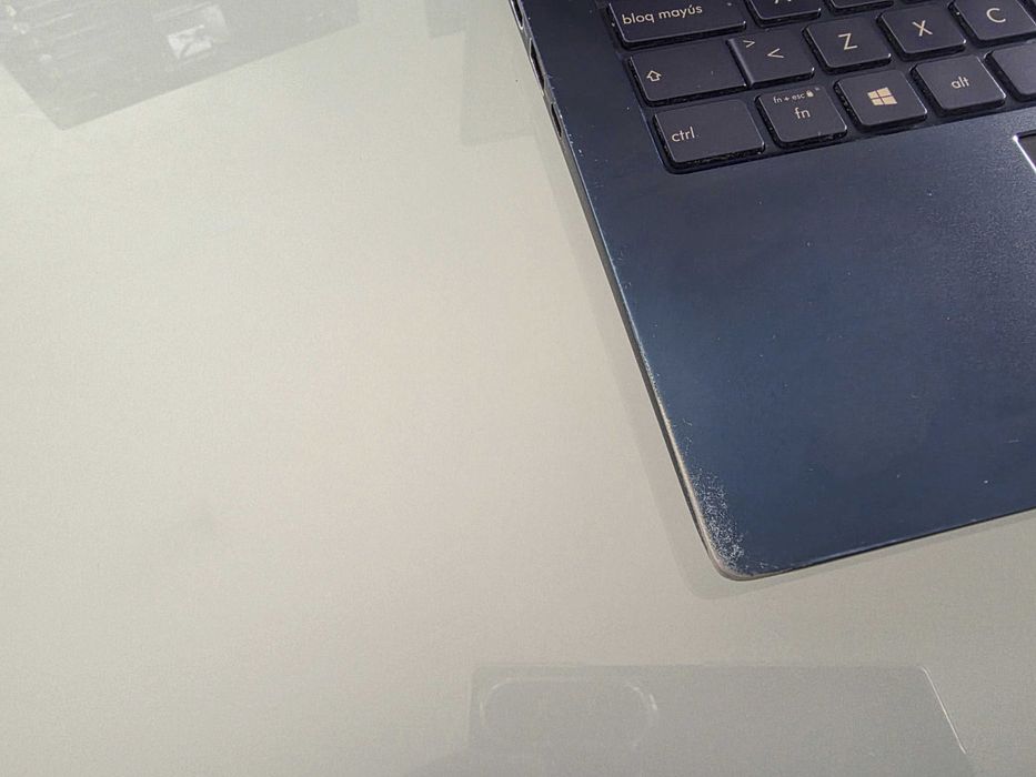 ASUS ZenBook UX434FAC i7 / 16GB RAM / 512GB SSD + ScreenPad + 2 carregadores