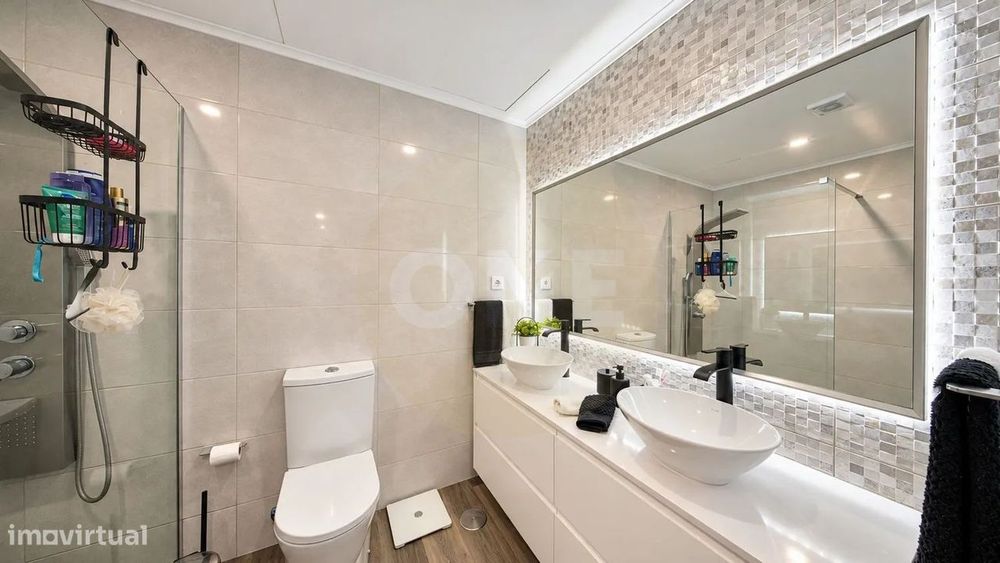 Moradia Moderna Cabouco, Lagoa