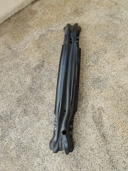 Reforço parachoques traseiro Volvo v40