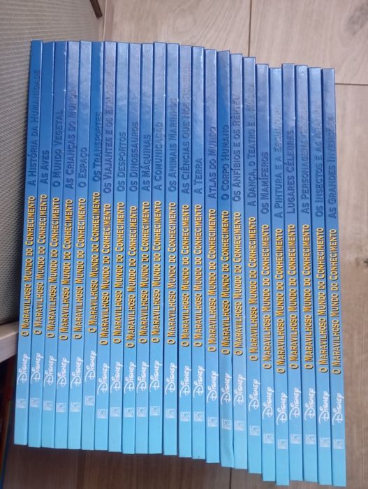 Coleção 24  de Enciclopédias Disney