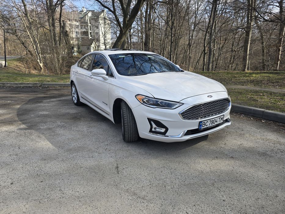 Оренда авто Ford Fusion hybrid