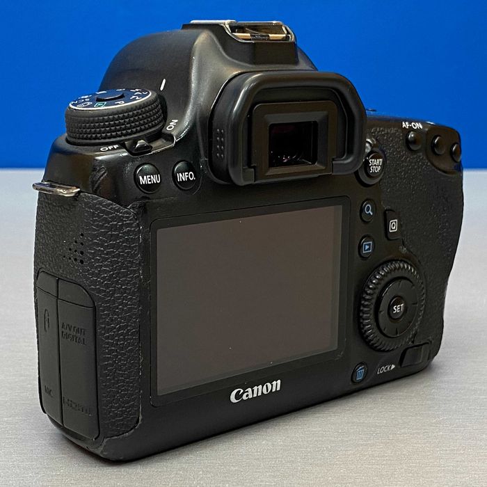 Canon EOS 6D (Corpo) - 20.2MP