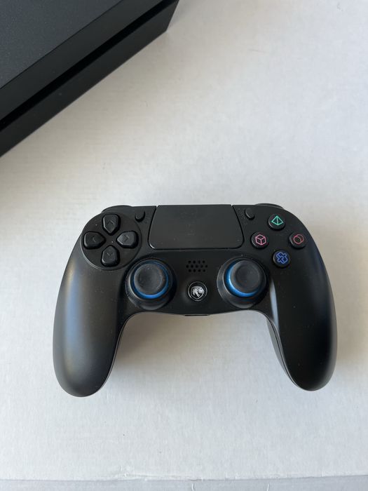 PS4 1TB + 2 jogos