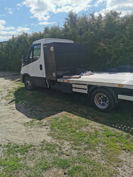 Laweta do wynajęcia Iveco daily