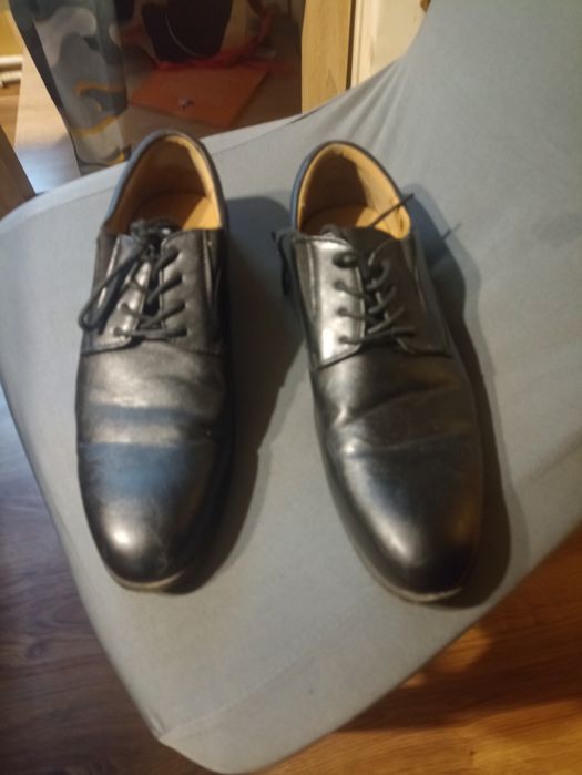 Buty do garnituru 42