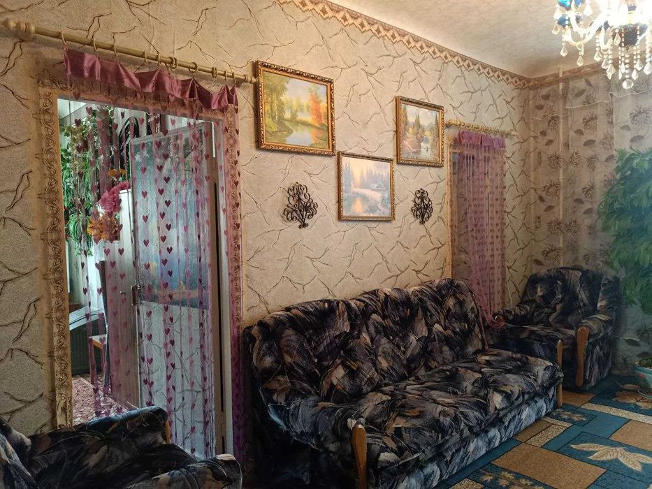 Уютная квартира в зелёном районе на Восточном. Кирпичный тёплый дом