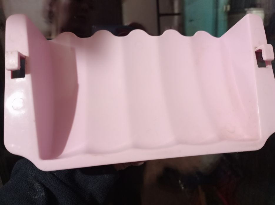 Продам сенницу для больших грызунов, много разных клеток