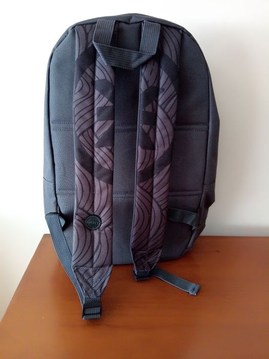 Mochila nova nunca usada.(ótimo preço)