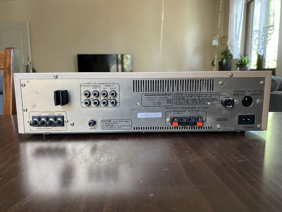 Amplituner Marantz SR220L