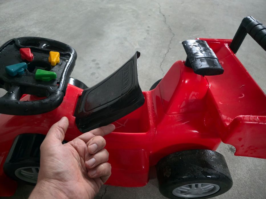 Carro de plástico feber da ferrari