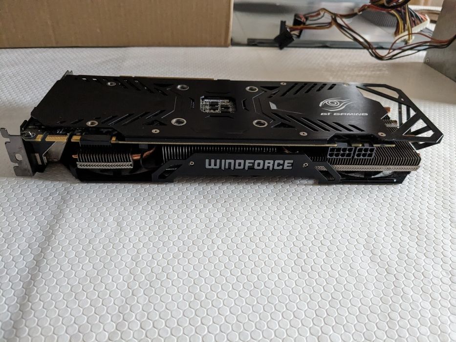 GIGABYTE NVIDIA GeForce GTX 97064739225371906124