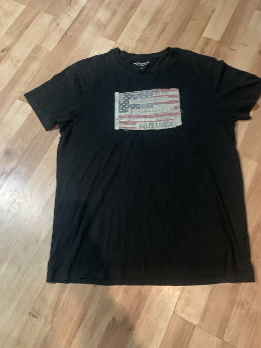 Футболка з прапором брендова