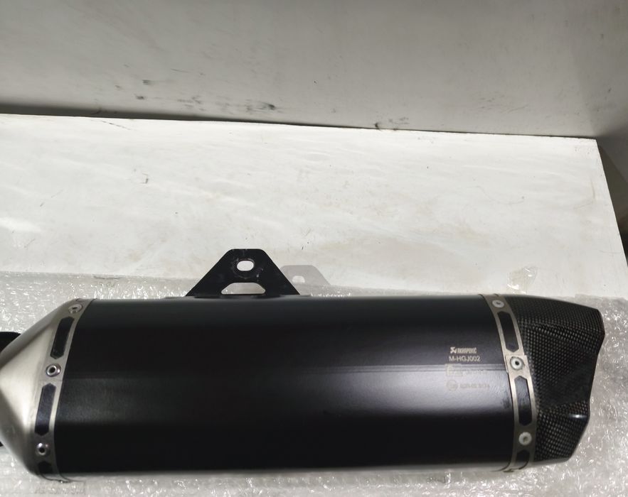 Akrapovic  Exhaust  black Yamaha Tenere 700 * ( OFERTA DO ENVIO )