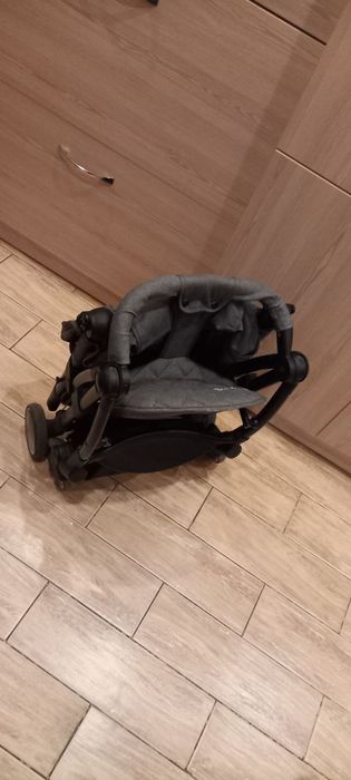 Продам коляску дескую