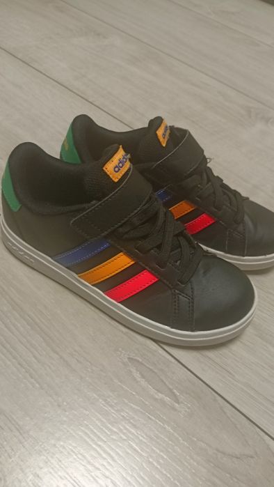 Buty chłopięce adidas 34