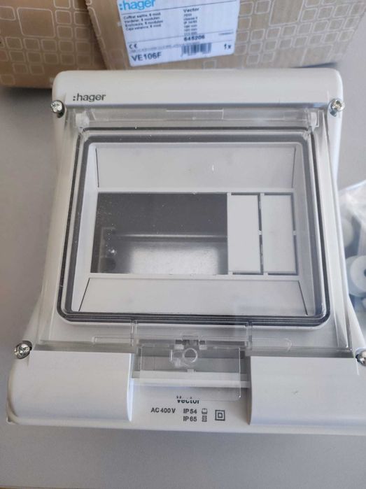 Hager Vector estanque IP55 VE106F