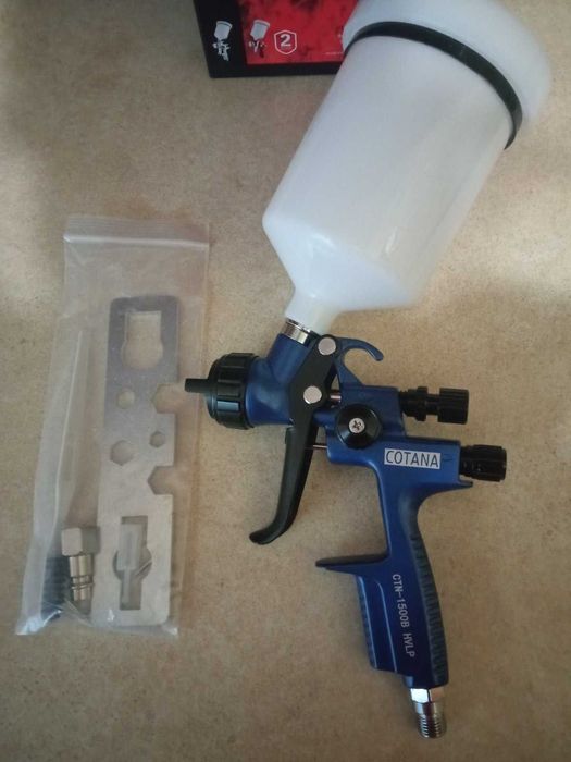 Продам чудовий універсальний краскопульт COTANA 1500 B,дюза 1.3 мм.