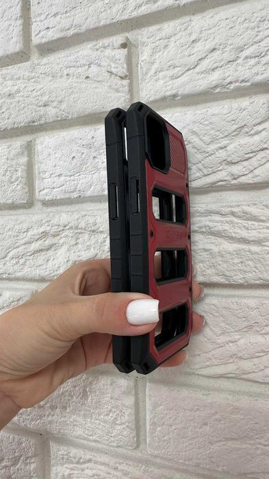 Чехол противоударный для iPhone 13 14