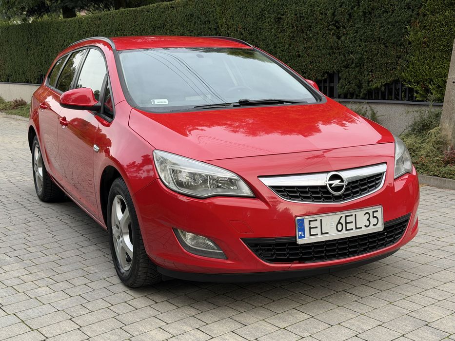 Opel Astra_1.7 CDTI_Klimatronik_2011r_Nowy PT_Navi_