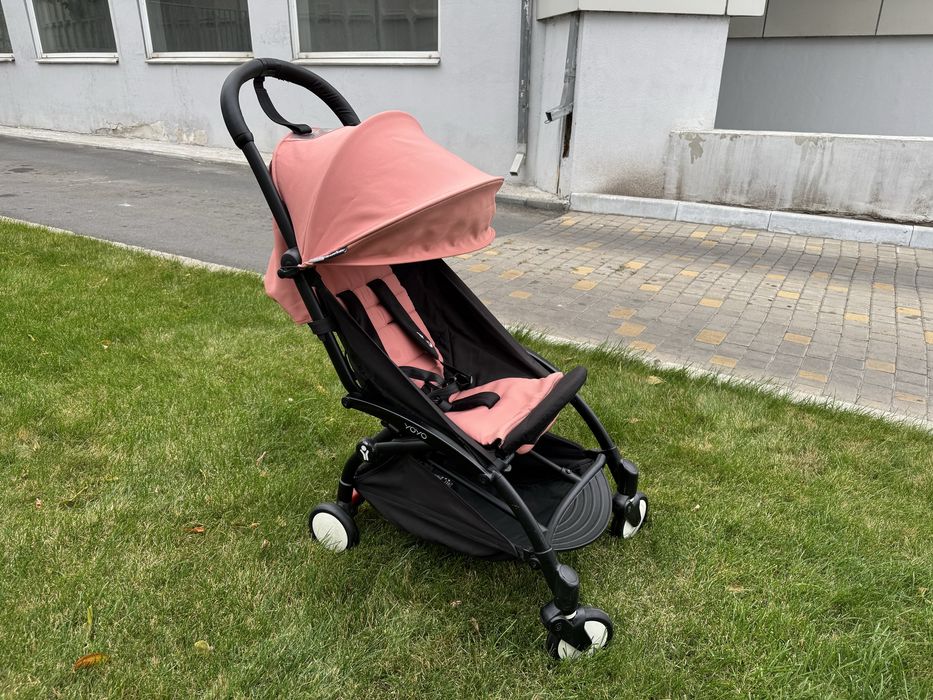 Продаю коляску  babyzen yoyo2