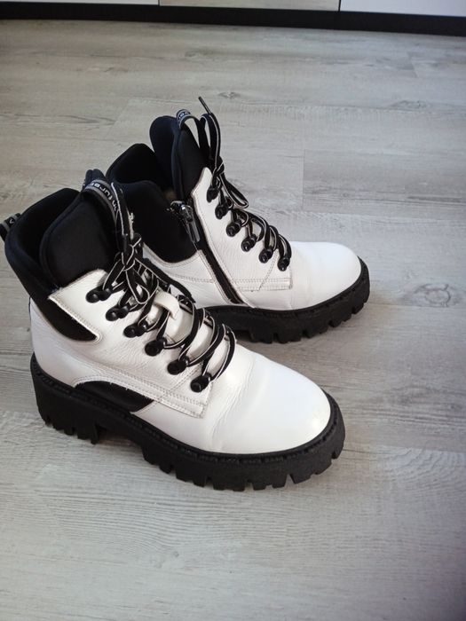 Зимові ботінки на 38 в ідеалі