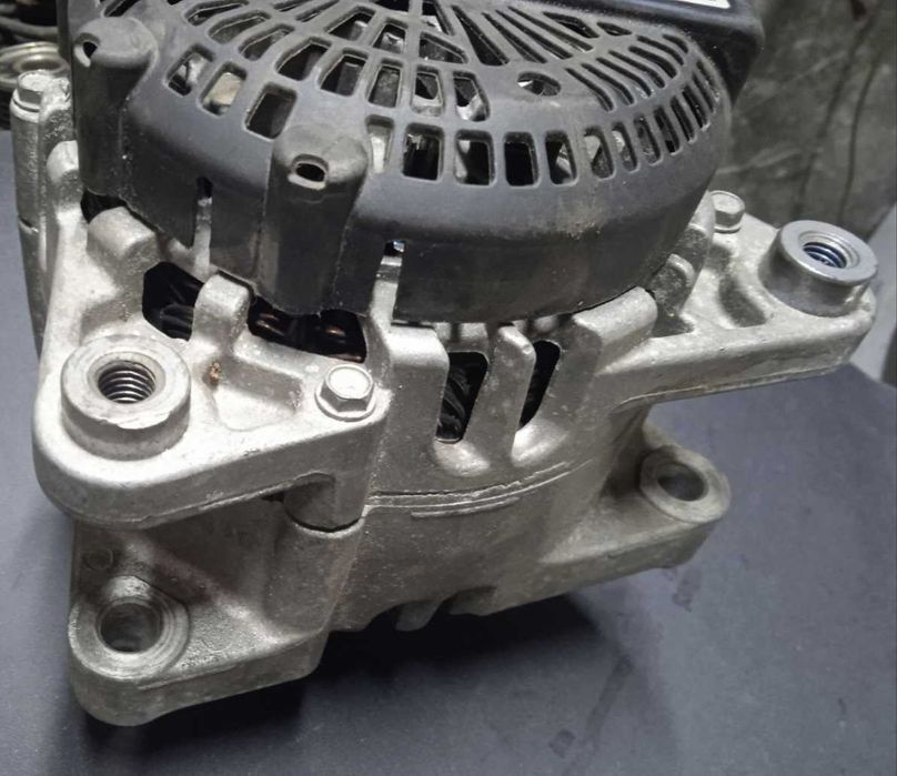 Генератор VALEO  FG15T093 для Ford