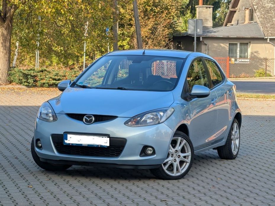 Mazda 2 Ładna Mazda 2  klimatronic 2008 r