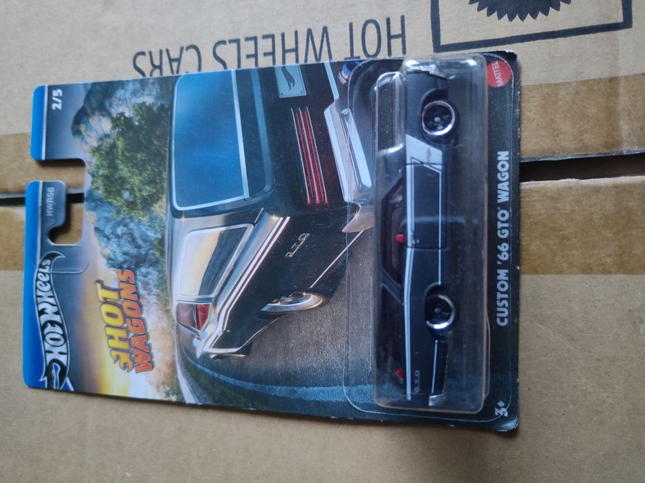 Custom gto wagon  hot wheels