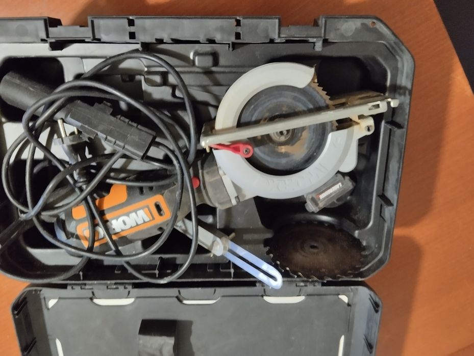 Boa tarde tanho está máquina de corte para venda.