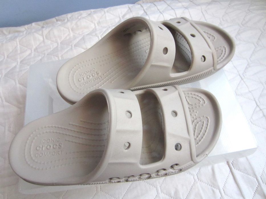 Nowe beżowe klapki - sandały Crocs, rozm.37/38
