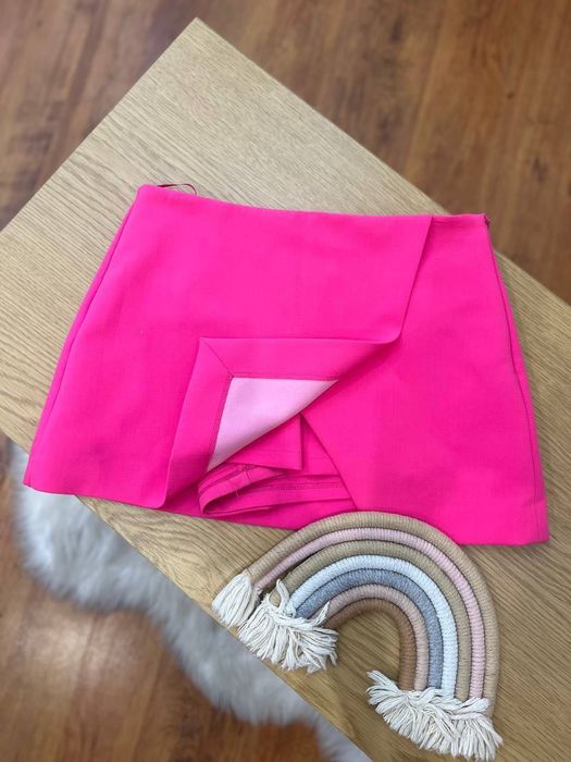 Рожева коротка юбка шорти zara