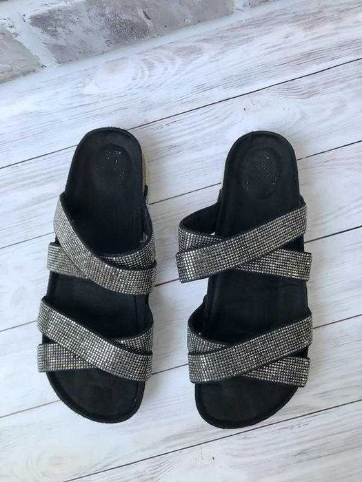 Шлепанцы, шлепки