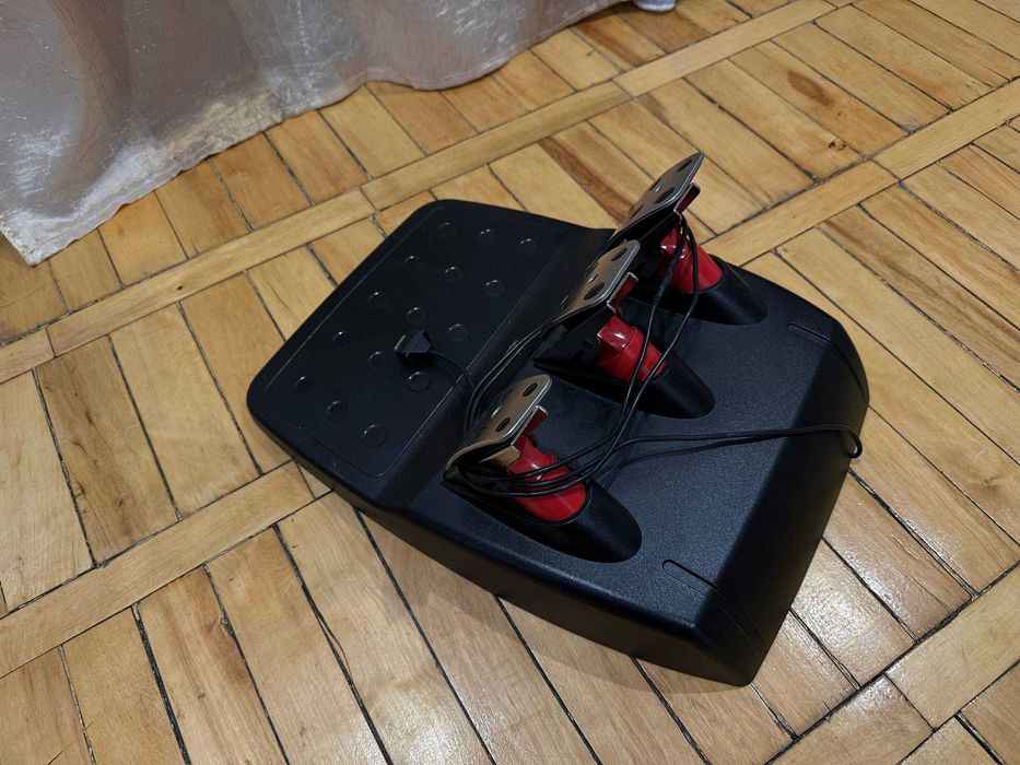Педалі до ігрового руля logitech G25/G27