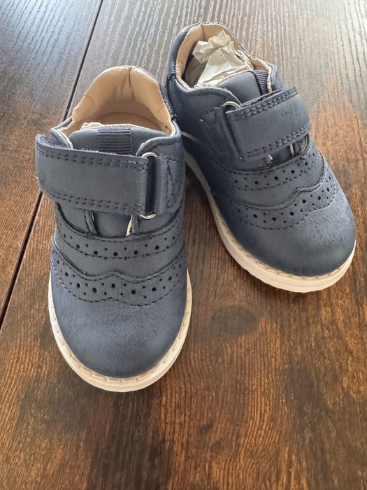 Buty River Island