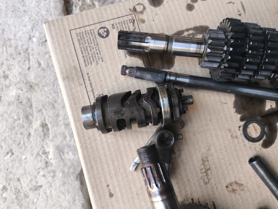 Suzuki sv 650 skrzynia biegów 2004