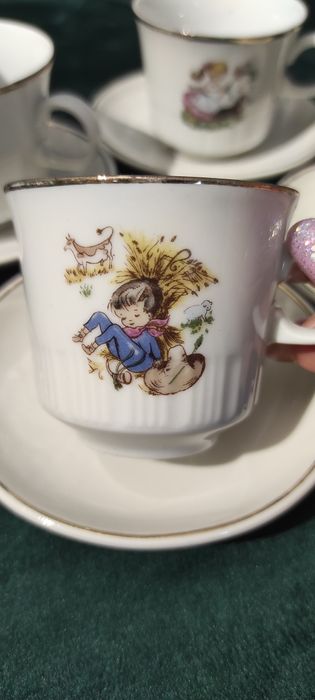 Antyczny Dziecięcy zestaw porcelany z lat 70
