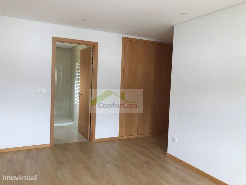 Apartamento T3 - Ar condicionado-amplas varandas- 2 Boxs -Gualtar
