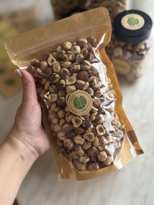 Фундук очищенний бланшерований