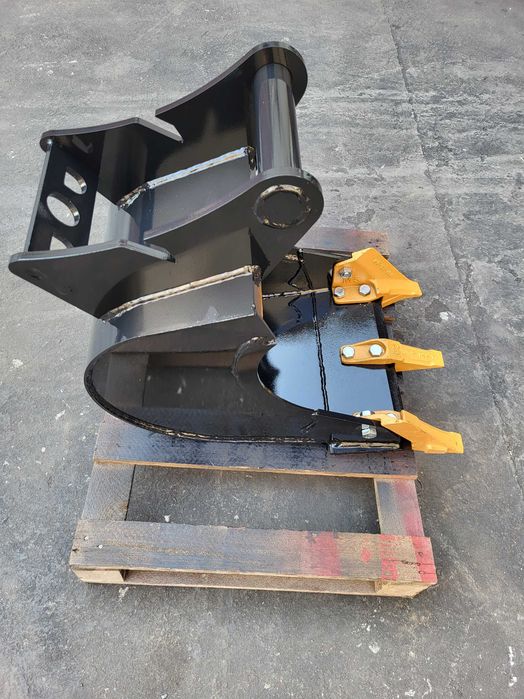 Łyżka kopiąca szerokość 30cm do koparki minikoparki z szybkozłącz MS03