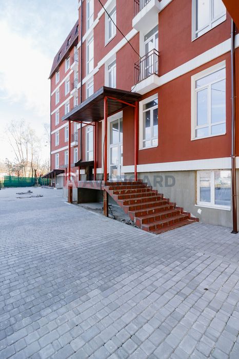 Продаж комерційного цокольного прим. 66.2м2 вул. Д. Луценка 2в - View 4