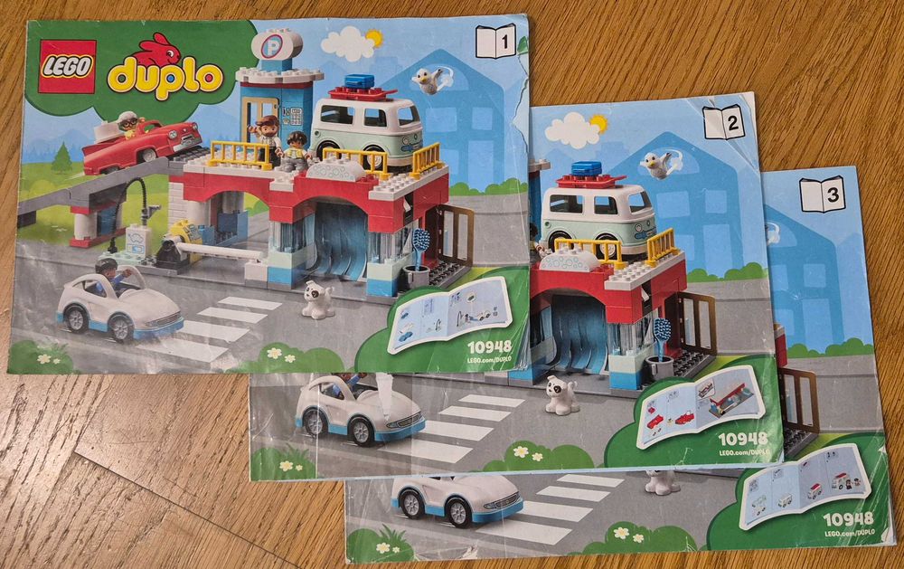 LEGO 10948 Duplo - Parking piętrowy i myjnia samochodowa + GRATIS