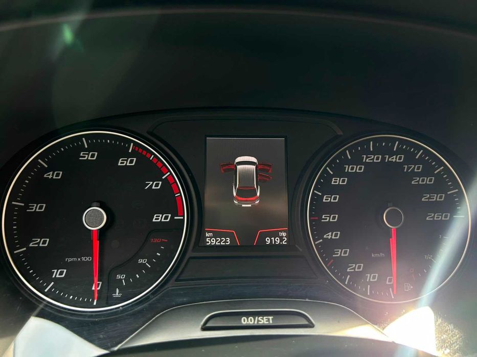 SEAT Leon ST — fotografia 4