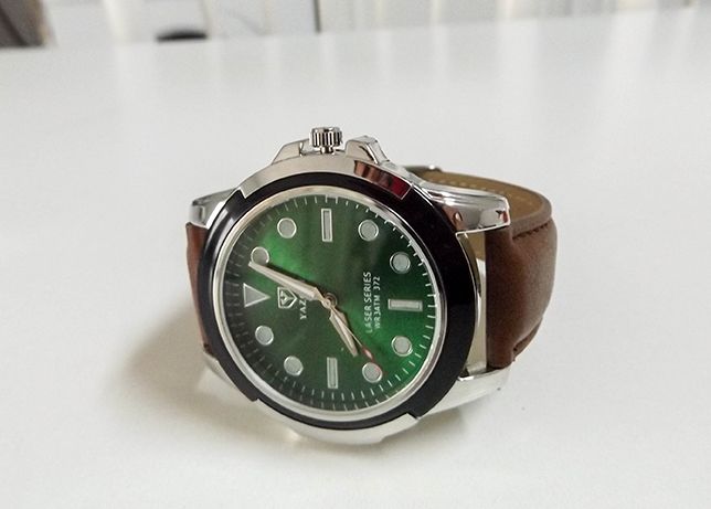 Relógio clássico masculino com bracelete de couro elegante, novo HQ