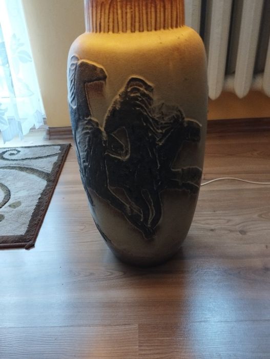 Lampa stojąca pokojowa