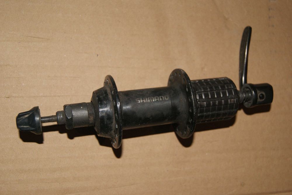 Piasta tył Shimano FH-TX500 36H 8rz.