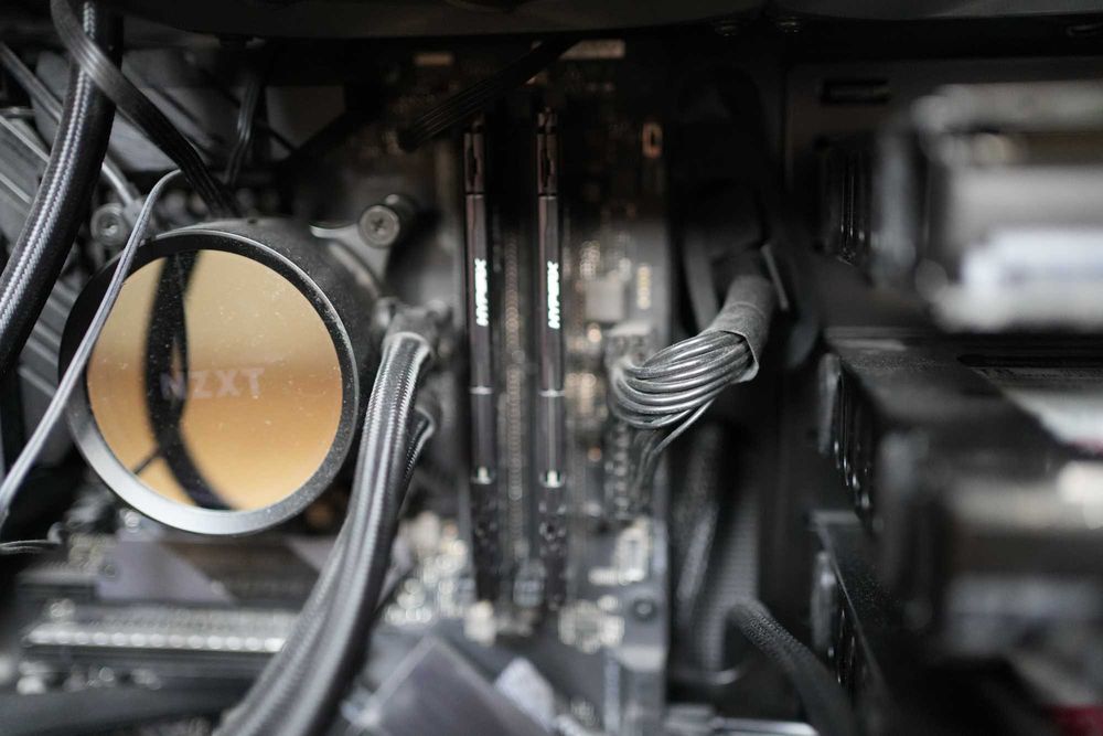 Комп'ютер Intel i9 9900k, водянка, DD4 64Gb, Корпус і БЖ Be Quiet 750W