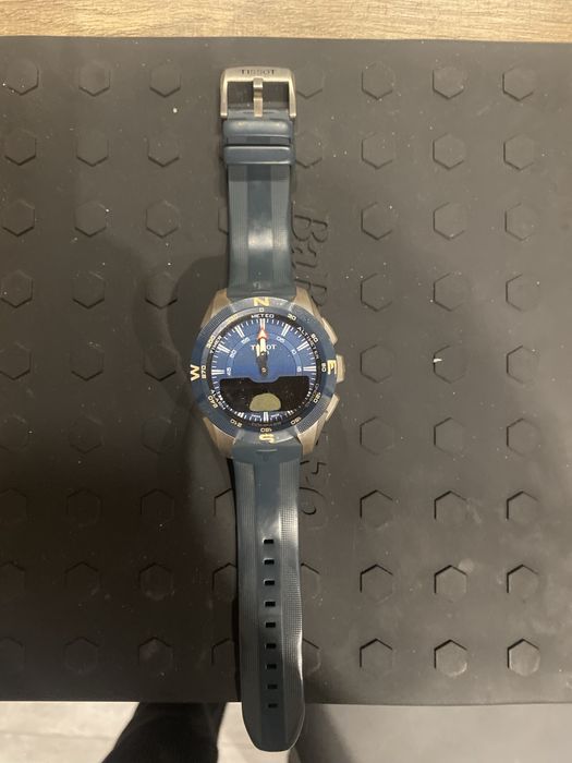 Продам швейцарские часы TISSOT TOUCH SOLAR EXPERT