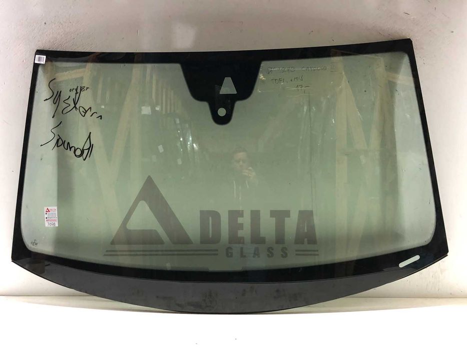 Porsche Cayenne (2017-) вітрове скло б/у оригінал