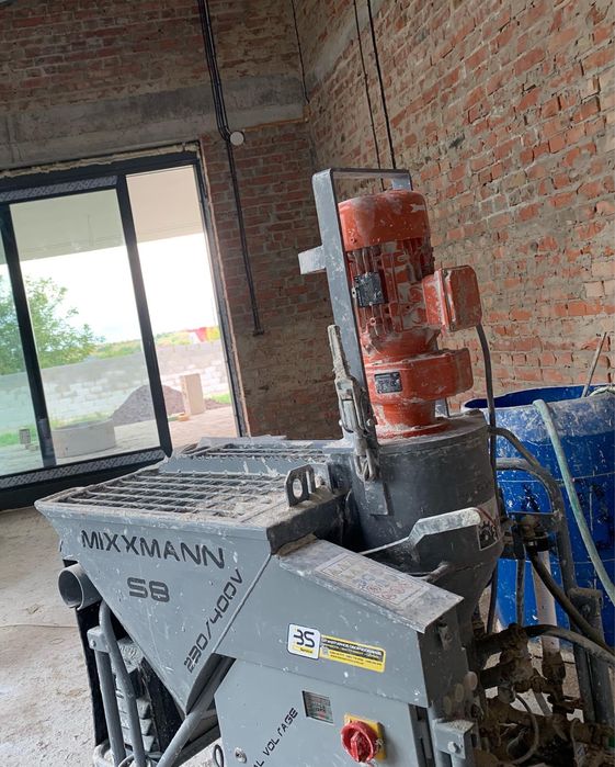 Гіпсова штукатурка стін.