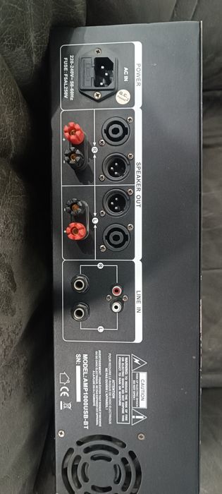 Amplificador IBIZA 1000-USB